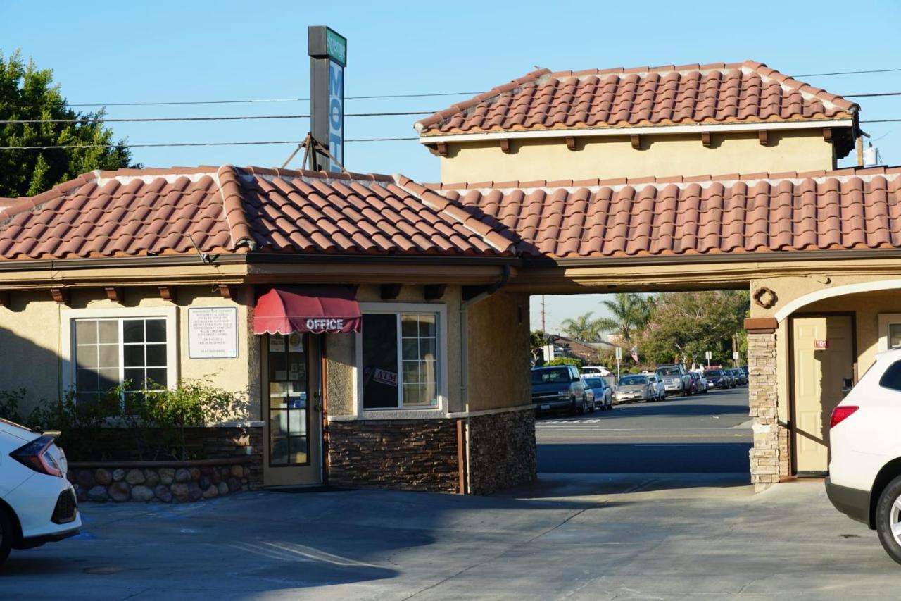 غاردينا Avenue Motel المظهر الخارجي الصورة